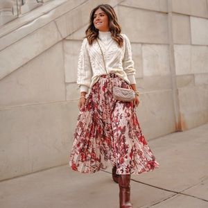 Floral pleated skirt